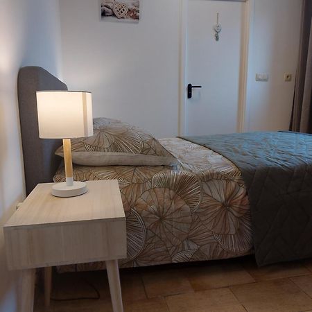 Ferienwohnung A La Cour De La Sucrerie Binche Exterior foto