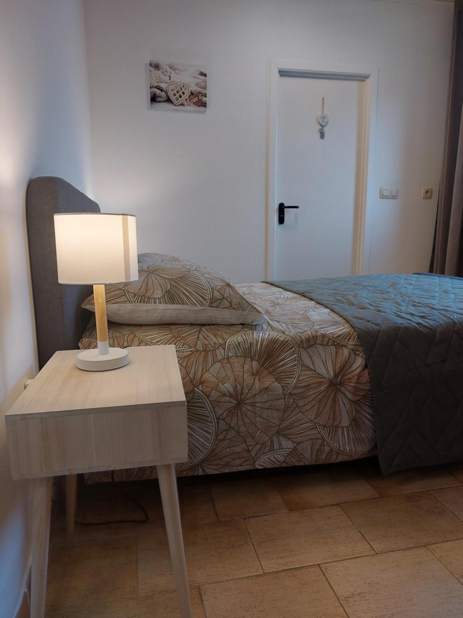 Ferienwohnung A La Cour De La Sucrerie Binche Exterior foto
